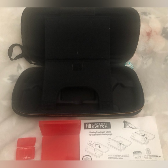 Nintendo switch case - Picture 2 of 3